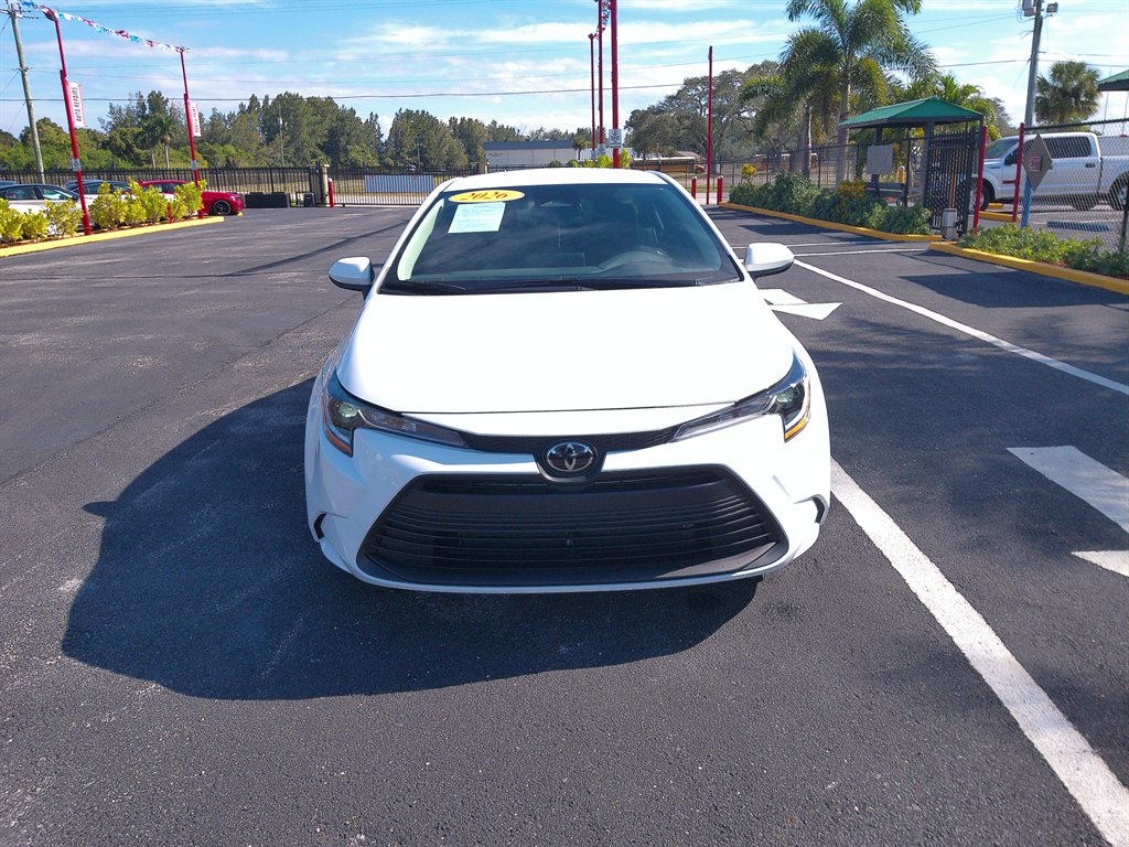 2026 Toyota Corolla LE's photo